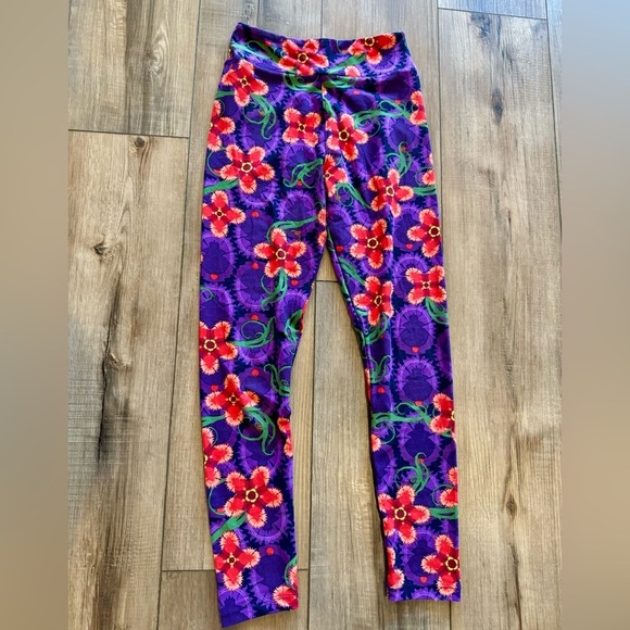 Hidden Evil Queen Villain Leggings | LulaRoe x Disney | EUC | Tween - Picture 1 of 5